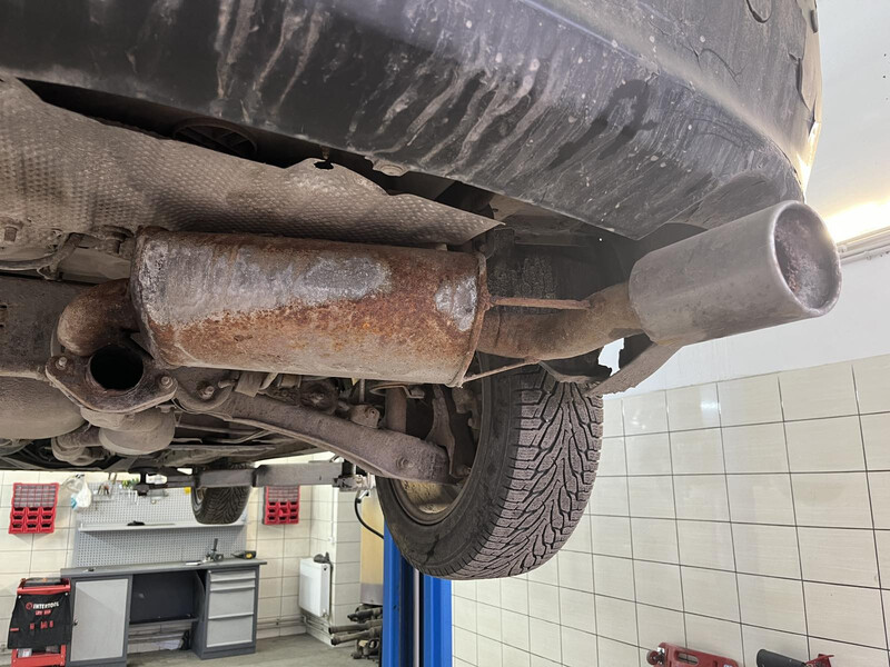 Вихлопна система Mitsubishi Lancer 2008 г.  2.0 л бензин