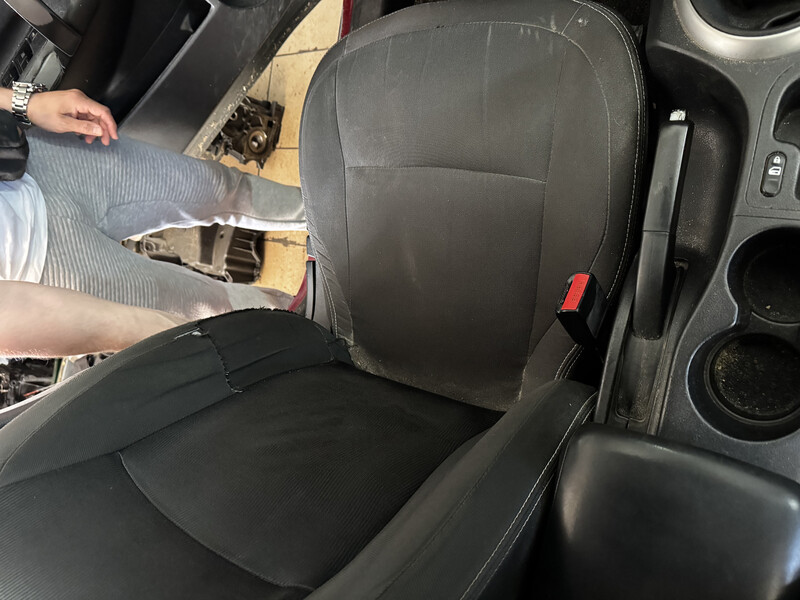 Водительское сиденье Nissan Qashqai J10  2012 1.5 Дизель Хмельницкий