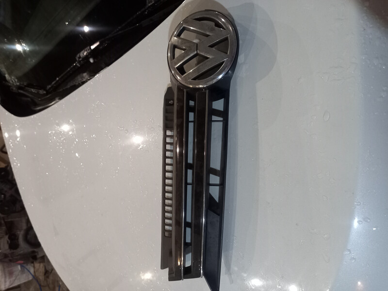 Решитка передня Volkswagen Golf Plus  2010 Гоща