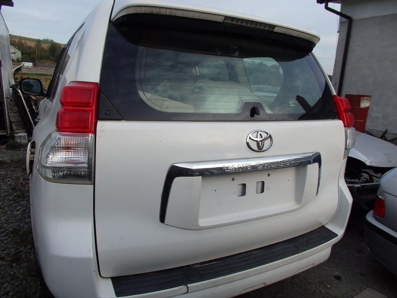 Крышка багажника Toyota Land Cruiser Prado 150 2013 г.  3.5 л бензин Винница