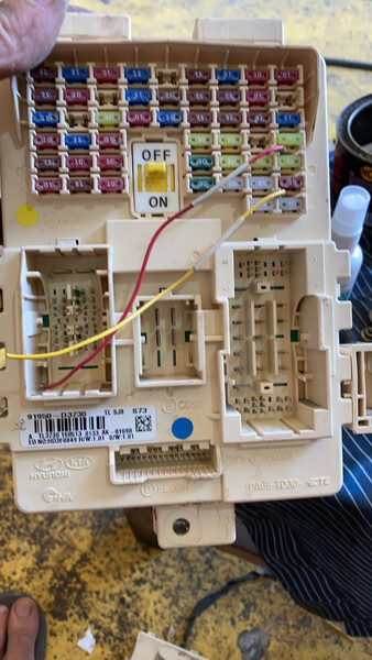 Блоки предохранителей Hyundai Tucson  2018 2.0 Дизель 