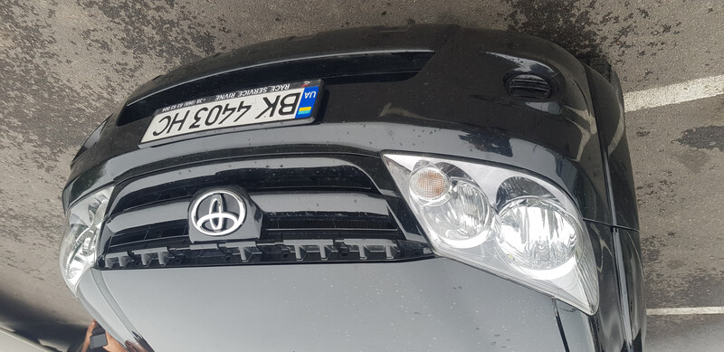 Хром планка решітки радіатора верхня Toyota Fortuner  2007 2.7 Бензин 