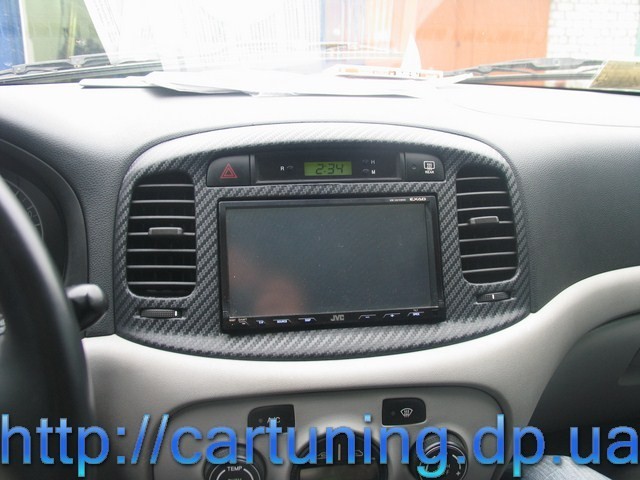 Накладка центральной консоли Hyundai Accent  2007 1.4 Бензин Харьков