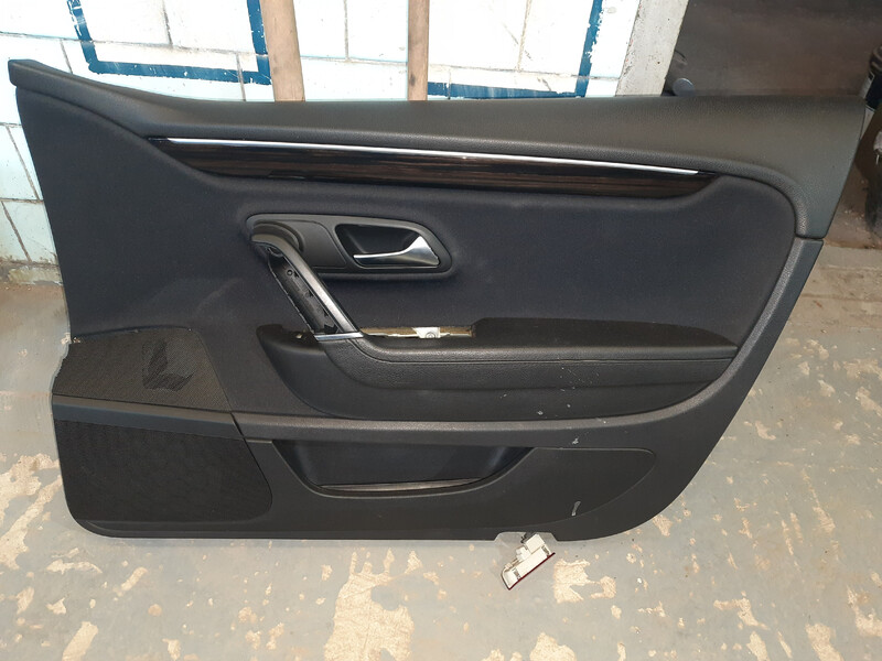 Карта двери передней правой (можно голая и без дерева) Volkswagen Passat CC  2014 1.8 Бензин 