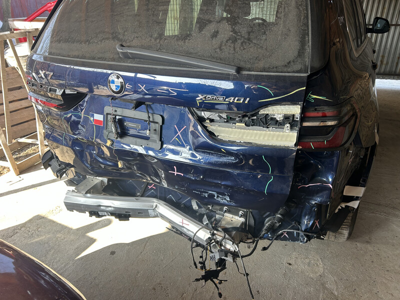 Задня дверка BMW X7  2024 3.0 Бензин Надворная