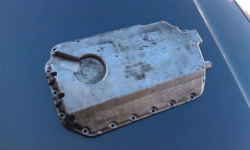 Поддон картера Audi A6 C5  1999 2.5 Дизель Ровно