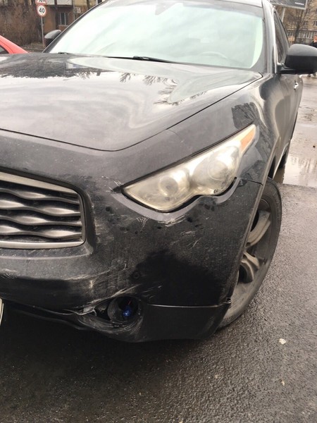 Бампер передний, нижняя часть бампера, левая птф, очко птф. Infiniti FX  2011 3.5 Бензин Одесса