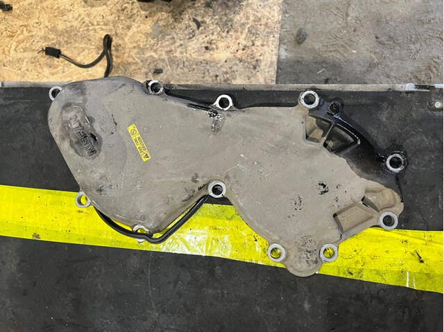 Кришка верхня грм Nissan Kingcab  2004 2.5 Дизель Вараш