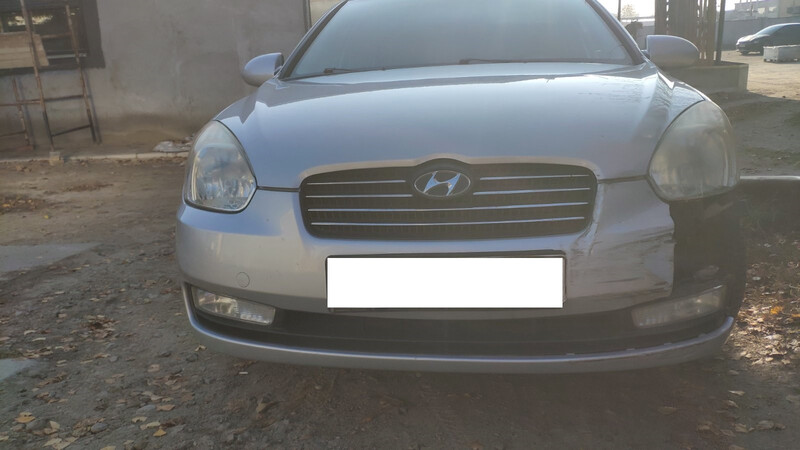 Бампер передній 86511-1E001   Hyundai Accent