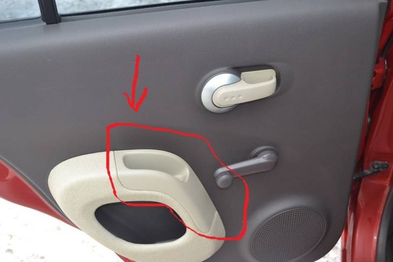 Ручка двері в салоні декоративна Nissan Micra К12 2007 1.4 Бензин Винница