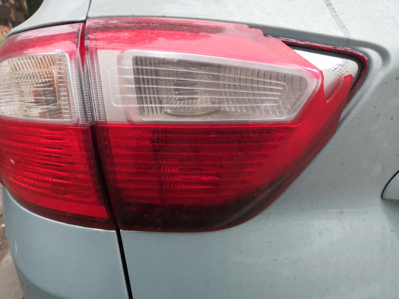 Фонарь задний левый внутренний Ford C-Max  2013 универсал 2.0 Гибрид Киев