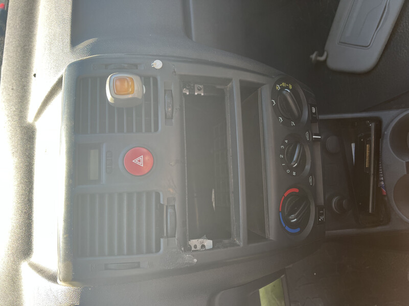 Накладка на панель Hyundai Getz  2009 хэтчбек 1.1 Бензин Винница