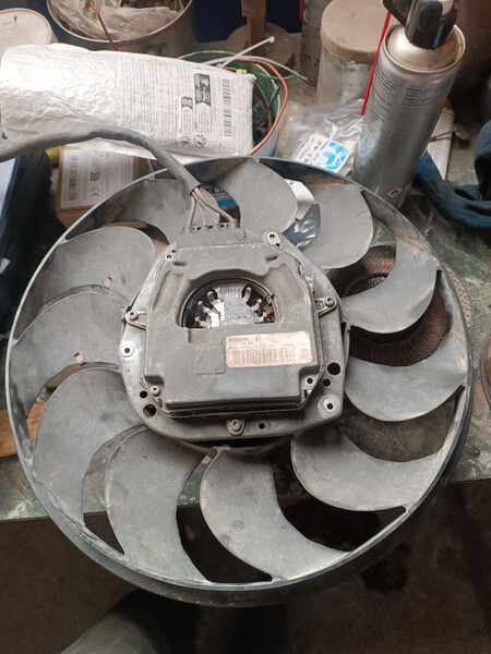 Электродвигатель вентилятора Audi A4 B8 универсал 2008 г.  3.0 л дизель Одесса