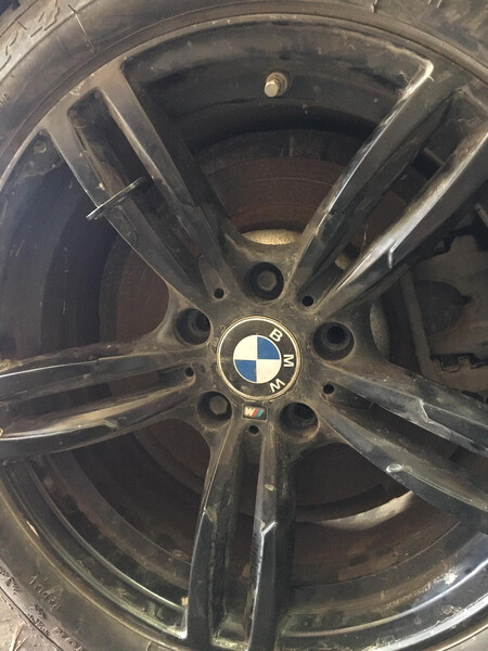 Диск ф10 r17 m style replica BMW 5 Series  2014 2.0 Бензин Киев