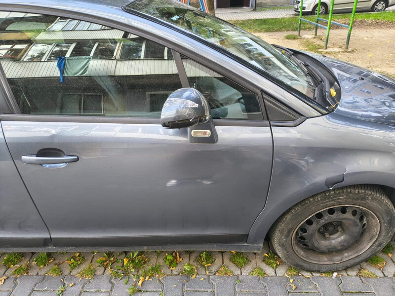 Зеркало правое Citroen C4  2005 хэтчбек 1.6 Бензин Днепр