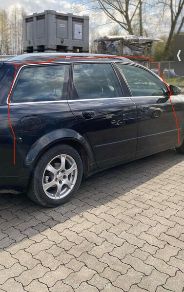 Молдинг двери Audi A4 Авант универсал 2010 г.  2.5 л дизель Киев
