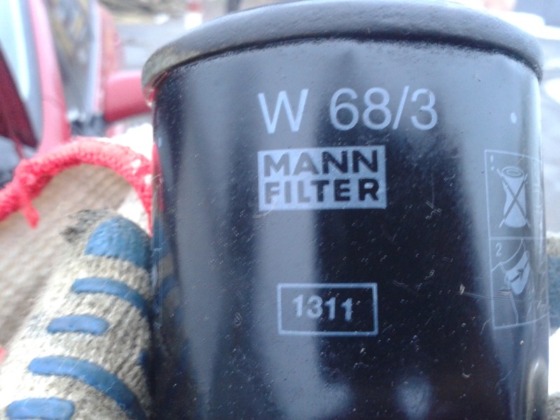 Фыльтор маслений Toyota Auris  2008 1.6 Бензин 