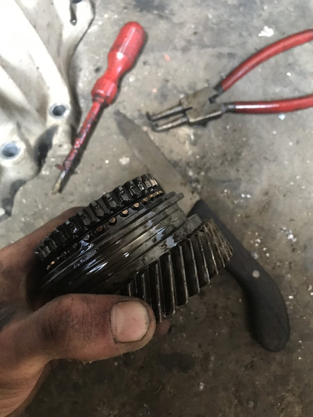 Шестерни 5 передачи Toyota Hiace  2002 универсал 2.5 Дизель Тячев