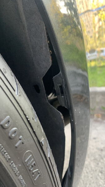 Крепление подкрылок Lexus IS 2018 г.  2.0 л бензин Киев