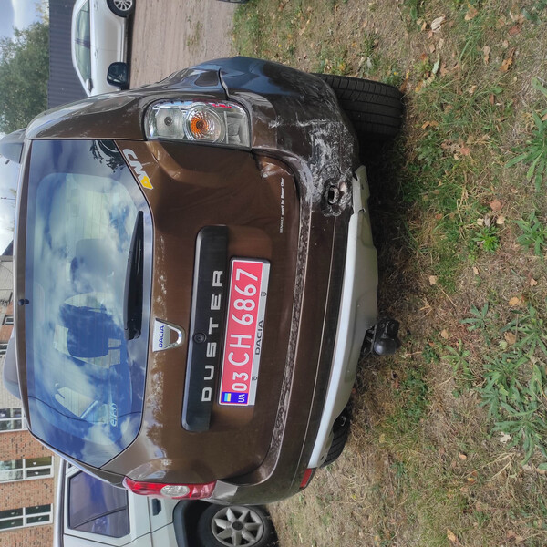 Бампер задний Dacia Duster 2001 г.  1.6 л дизель Чернигов