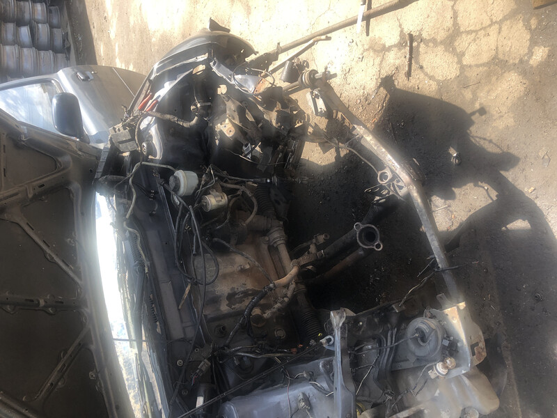 Ланжерон лівий за стакан Nissan Micra K11  1996 хетчбек 1.0 Бензин 