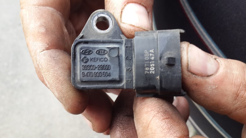 Датчик абсолютного давления 39300-28000   Hyundai Sonata, Kia Cerato, Kia K5