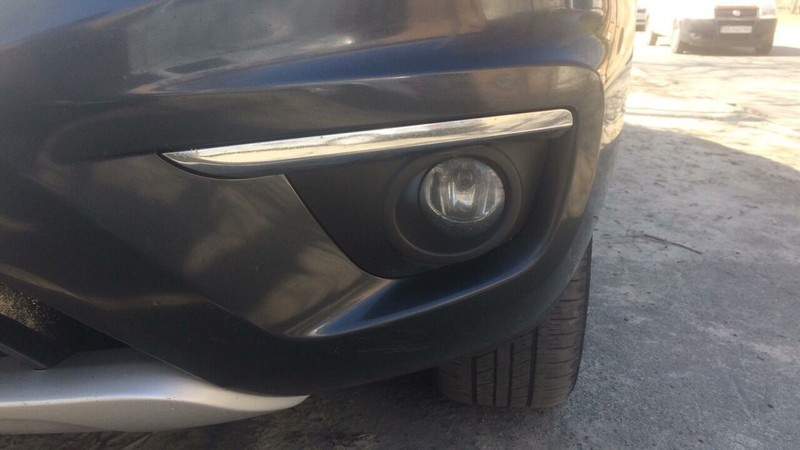 Хромована полоска над туманкою Renault Koleos  2012 2.0 Дизель Киев