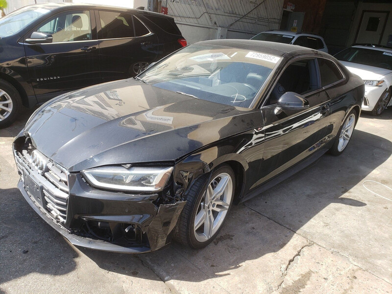 Крыло переднее левое Audi A5 купе 2018 г.  2.0 л бензин Киев