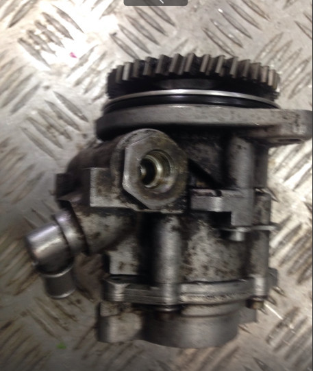 Насос гидроуселителя руля (привод через шестерню) Volkswagen LT  2001 2.8 Бензин 