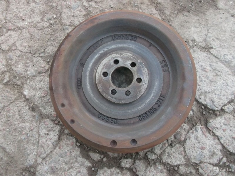 Маховик 068105271F   Volkswagen Passat, Volkswagen T4 (Transporter), Volkswagen T5 (Transporter)