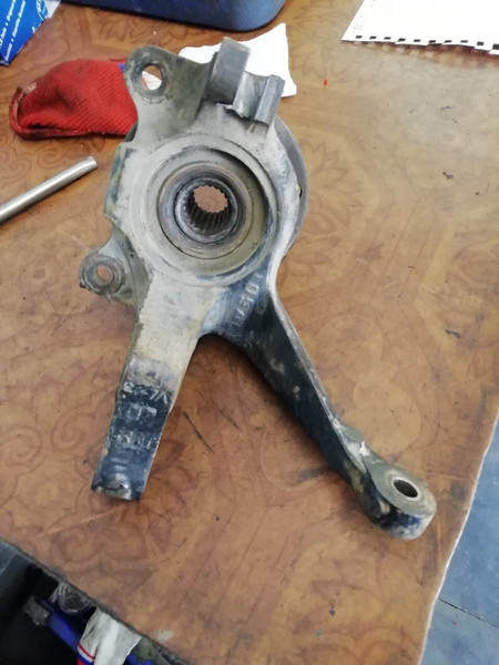 Цапфа левая Seat Malaga 1988 г.  1.6 л бензин Херсон