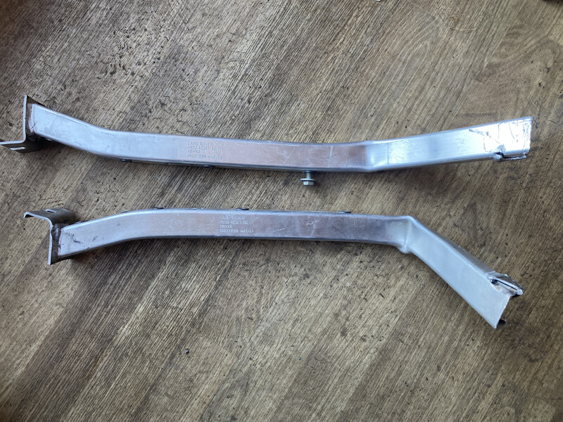 Кронштейн бампера правый, левый Land Rover Range Rover Evoque универсал 2020 г.  2.0 л гибрид Киев