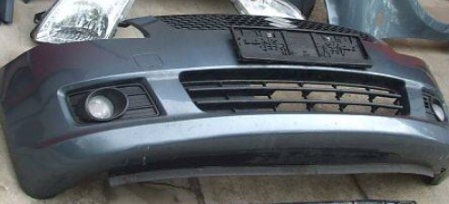 Передній бампер на Сузукі Свіфт Suzuki Swift хетчбек 2007 р.  1.5 л бензин Київ