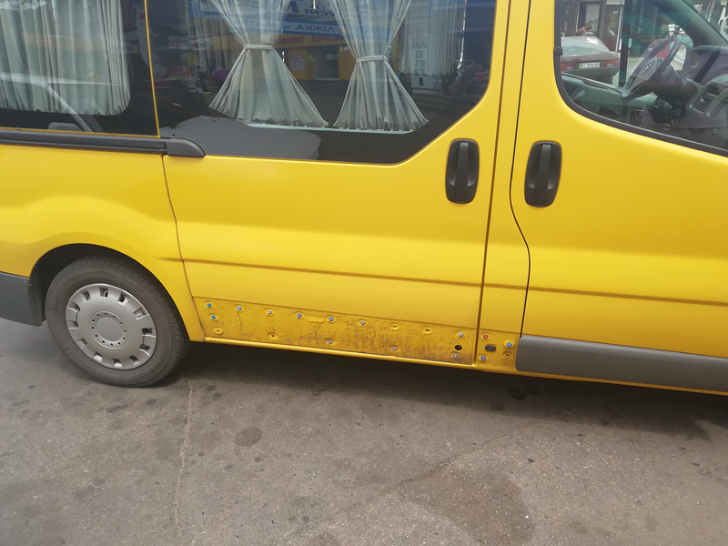 Молдинг двери Opel Vivaro Короткий 2004 г.  1.9 л дизель Полтава