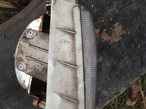 Противотуманная фара Nissan Sunny n14 1992 хэтчбек 1.4 Бензин Одесса