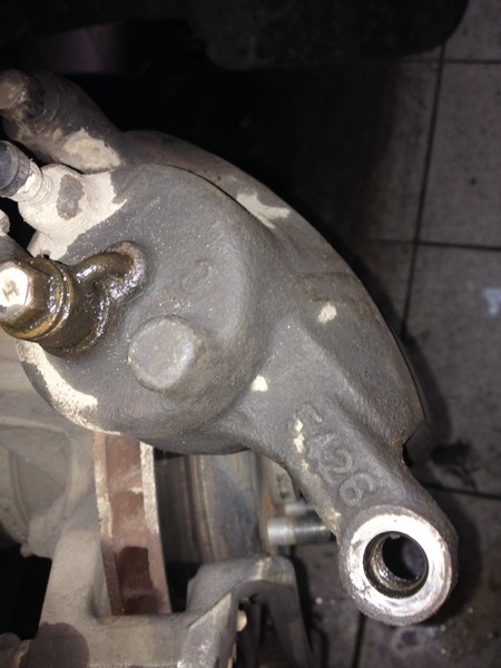 Гальмівний супорт Nissan Tiida C11  2006 хетчбек 1.6 Бензин 