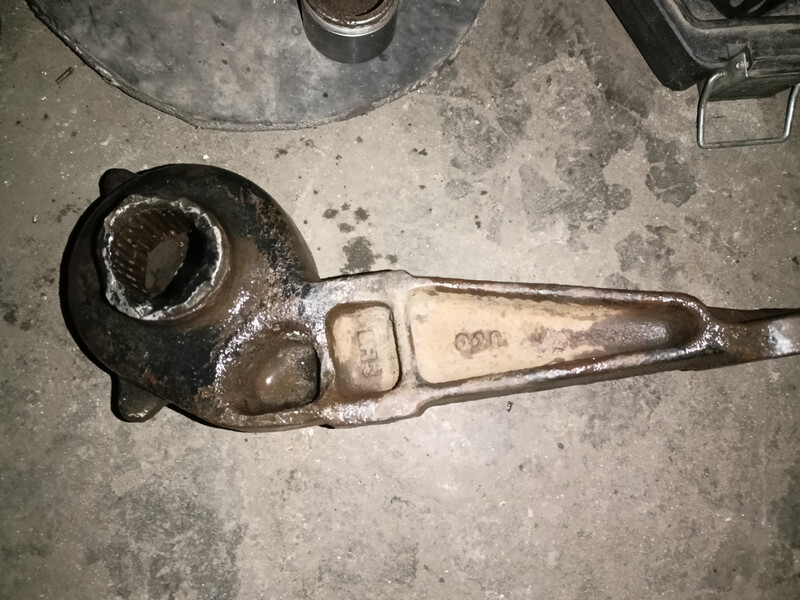 Кронштейн сайлентблока задней балки левый Renault Kangoo  2000 1.9 Дизель Буринь