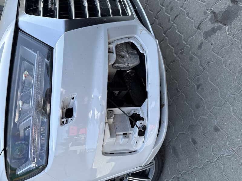 Накладка на бампер q7 2018 Audi Q7  2018 2.0 Бензин Стрий