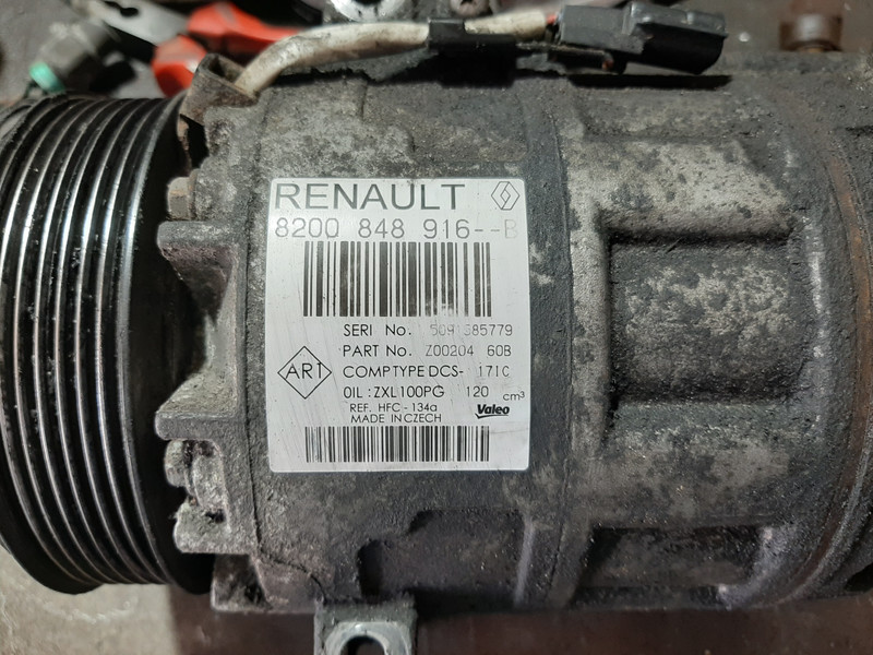 Компрессор кондиционера Renault Master 2015 г.  2.3 л дизель Кременчуг