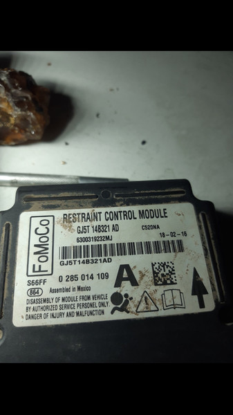 Модуль airbag Ford Escape  2018 1.5 Бензин 