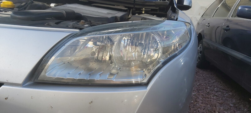 Фара пер прав Renault Megane 3 2010 г.  1.5 л дизель Борисполь