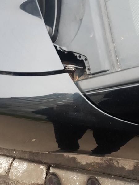 Резинка со стороны водителя возле лобового Acura RDX  2008 2.3 Бензин Белая Церковь