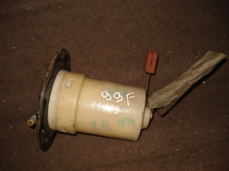 Колба в бензобак Mazda 323  2001 хетчбек 1.6 Бензин 