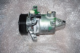 Компресор кондиціонера Nissan Juke f15 2014 хетчбек 1.6 Бензин 