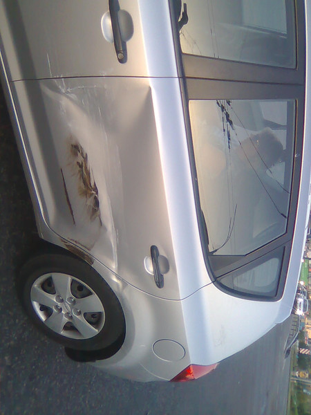 Колпак Kia Cee`d хэтчбек 2008 г.  1.6 л бензин Киев