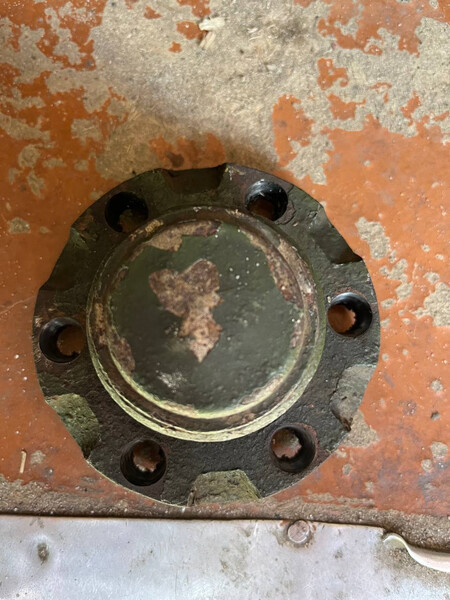 Хаб на ступицю Ford Ranger 2000 г.  2.5 л дизель