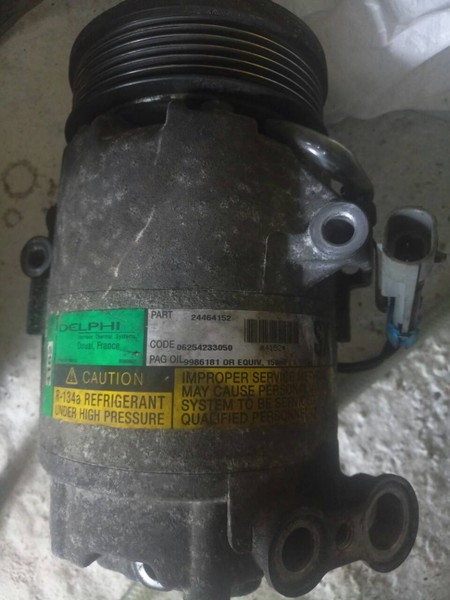 Компрессор кондиционера 24464152   Opel Zafira