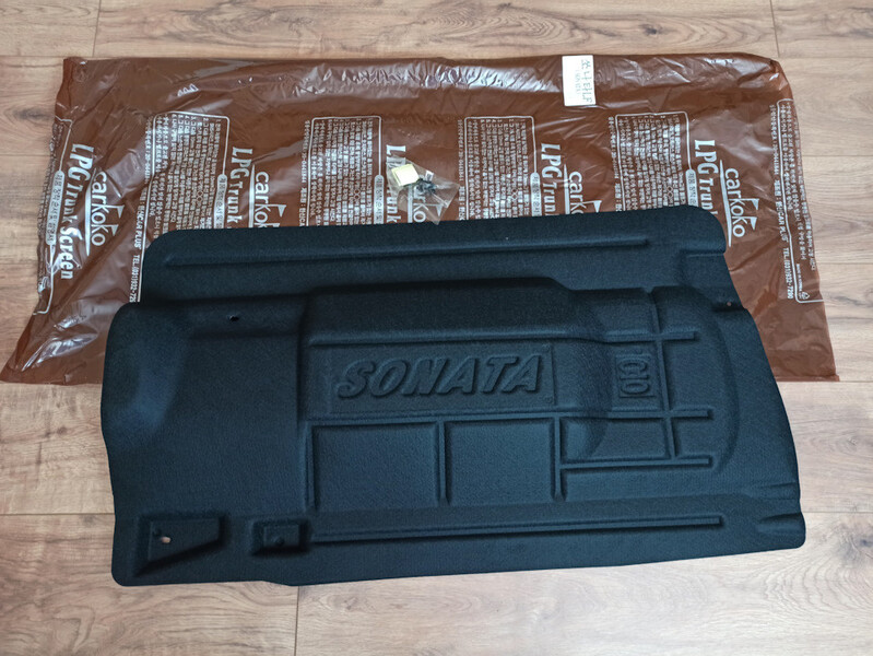 Накладка на баллон Hyundai Sonata 6  2013 