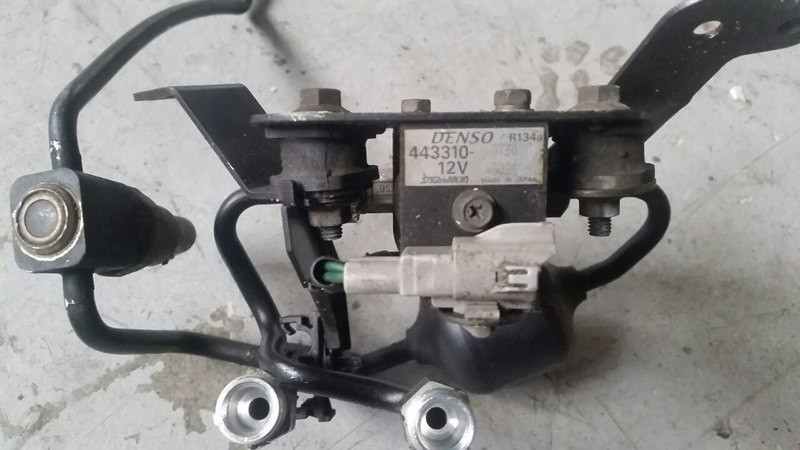 Узел кондиционерных трубочек 443310V-12V   Toyota Land Cruiser