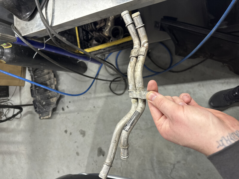 Трубка охлаждения Land Rover Range Rover 2011 г.  4.4 л дизель Львов